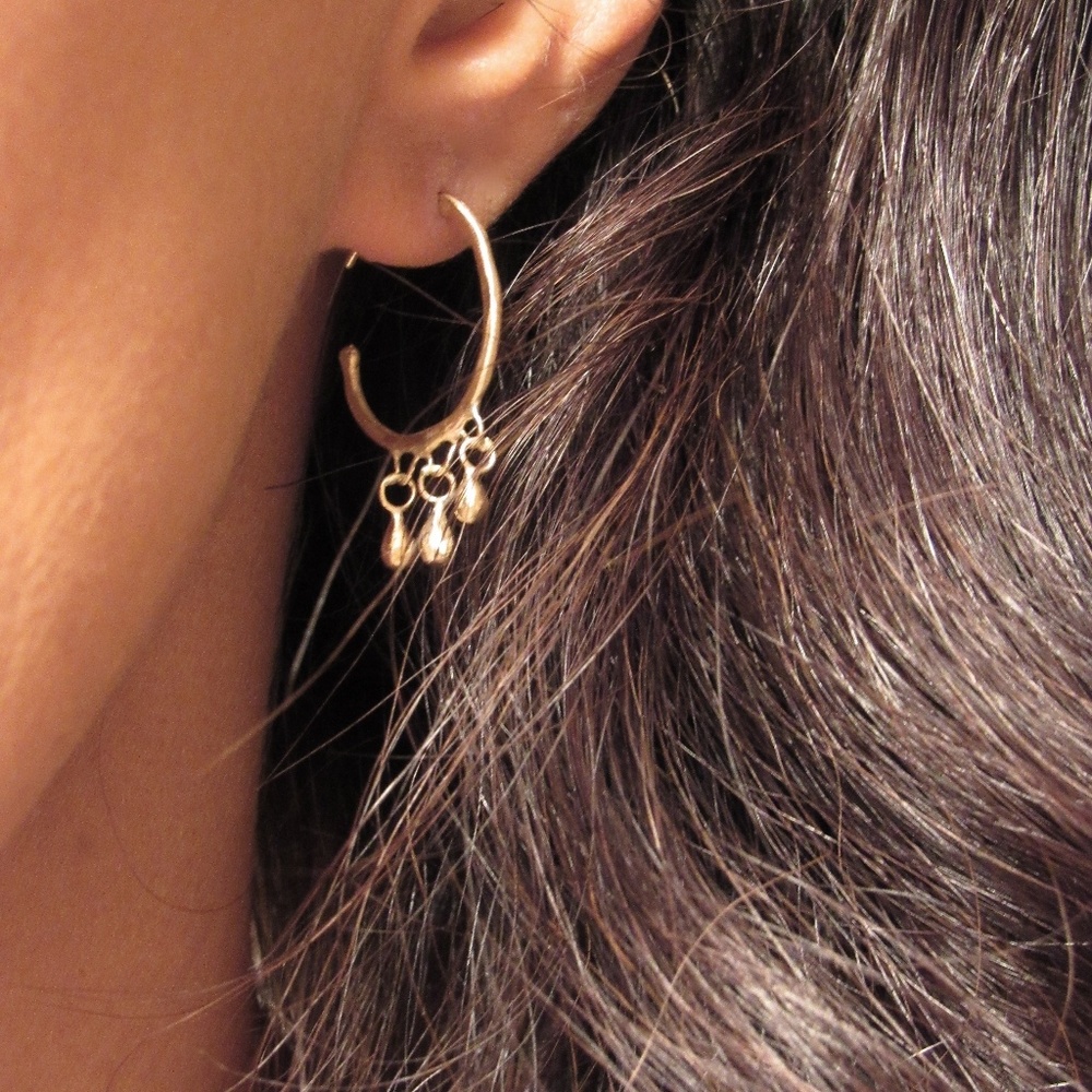 Earrings - Picture 6 of 8